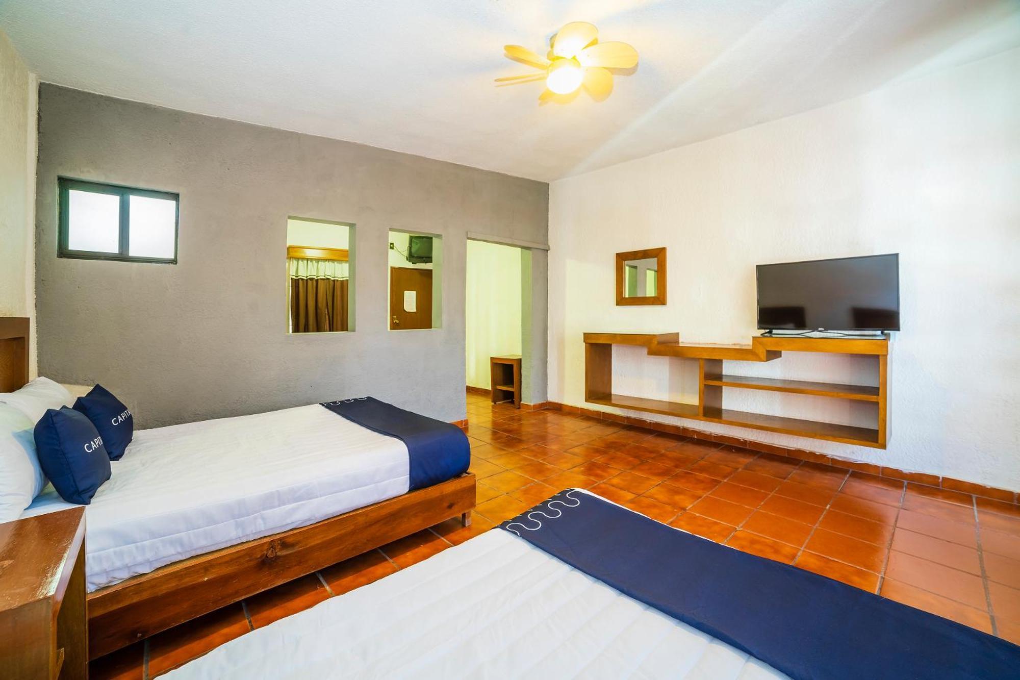 Capital O Hotel Casa Blanca Celaya  Exterior photo